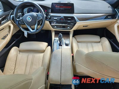 Zdjęcie 8 z 12 samochodu: 2017 BMW 530 I VIN:WBAJA5C37HG894003 - miniatura