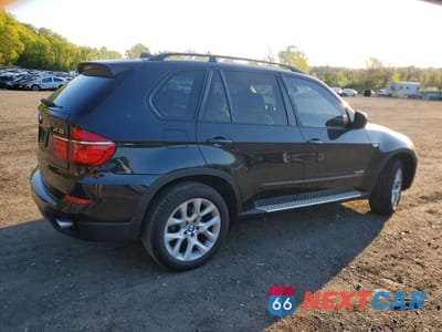 Trzecie zdjęcie samochodu z tyłu: 2012 BMW X5 XDRIVE35I VIN:5UXZV4C57CL986765 - miniatura