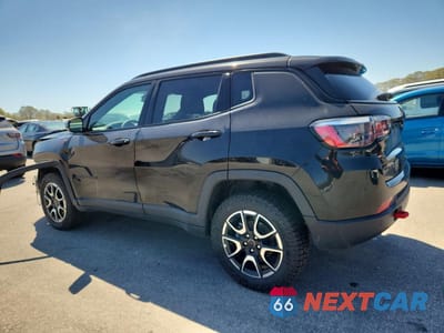 Drugie zdjęcie samochodu z przodu: 2025 JEEP COMPASS TRAILHAWK VIN:3C4NJDDN6ST615691 - miniatura