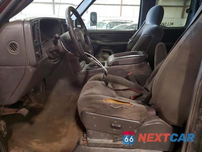 Zdjęcie 7 z 12 samochodu: 2005 CHEVROLET SILVERADO K1500 VIN:1GCEK19B25E137204 - miniatura