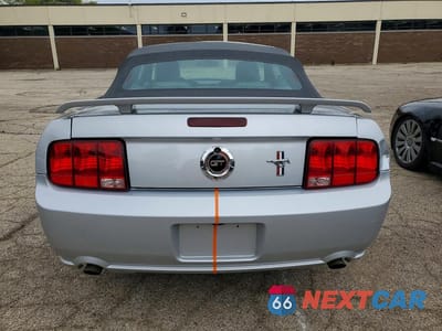 Zdjęcie 6 z 12 samochodu: 2006 FORD MUSTANG GT VIN:1ZVFT85H865257835 - miniatura
