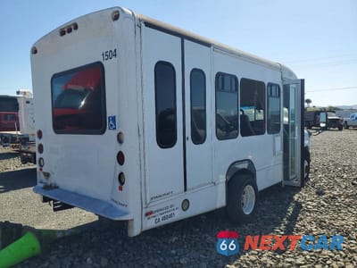 Czwarte zdjęcie samochodu z boku: 2013 FORD ECONOLINE E350 SUPER DUTY CUTAWAY VAN VIN:1FDEE3FL7DDA93152 - miniatura