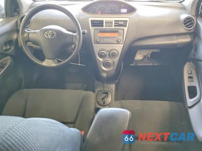Zdjęcie 8 z 13 samochodu: 2012 TOYOTA YARIS FLEET VIN:JTDBT4K34CL034976 - miniatura