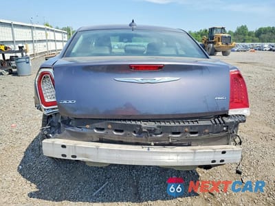 Zdjęcie 6 z 14 samochodu: 2016 CHRYSLER 300 LIMITED VIN:2C3CCARG2GH305262 - miniatura
