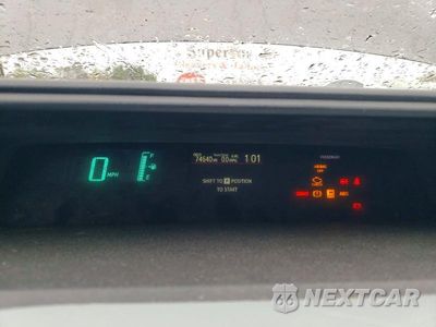 Zdjęcie 9 z 12 samochodu: 2012 TOYOTA PRIUS C TWO VIN:JTDKDTB30C1511051 - miniatura