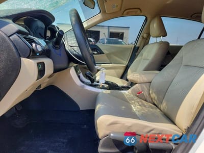 Zdjęcie 7 z 12 samochodu: 2016 HONDA ACCORD LX VIN:1HGCR2F30GA003616 - miniatura