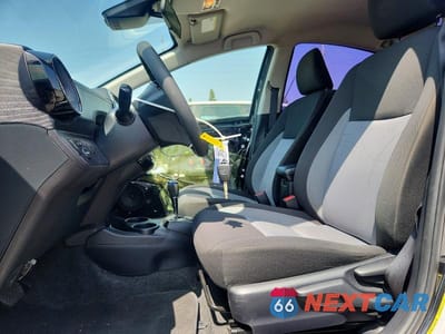 Zdjęcie 7 z 13 samochodu: 2018 TOYOTA PRIUS C TWO VIN:JTDKDTB34J1611182 - miniatura