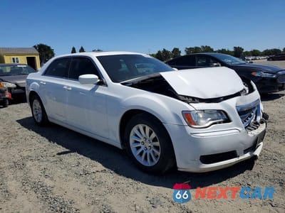 Czwarte zdjęcie samochodu z boku: 2014 CHRYSLER 300 VIN:2C3CCAAG3EH361395 - miniatura