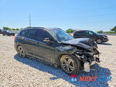 Czwarte zdjęcie samochodu z boku: 2017 BMW X1 XDRIVE28I VIN:WBXHT3C38H5F79776 - miniatura