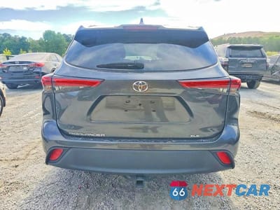 Zdjęcie 6 z 13 samochodu: 2021 TOYOTA HIGHLANDER XLE VIN:5TDGZRAH7MS052239 - miniatura