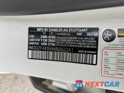 Zdjęcie 12 z 12 samochodu: 2017 MERCEDES-BENZ E 300 4MATIC VIN:WDDZF4KB6HA052241 - miniatura