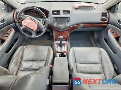 Zdjęcie 8 z 12 samochodu: 2003 HONDA ACCORD EX VIN:1HGCM56613A122781 - miniatura