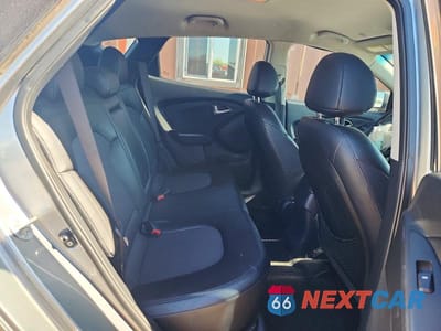 Zdjęcie 10 z 12 samochodu: 2012 HYUNDAI TUCSON GLS VIN:KM8JUCAC2CU529462 - miniatura