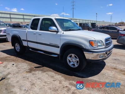 Czwarte zdjęcie samochodu z boku: 2002 TOYOTA TUNDRA SR5 V8 VIN:5TBBT44192S222961 - miniatura