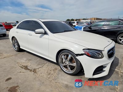Czwarte zdjęcie samochodu z boku: 2017 MERCEDES-BENZ E 300 VIN:WDDZF4JB9HA243055 - miniatura
