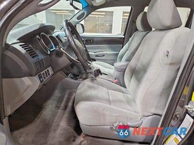 Zdjęcie 7 z 12 samochodu: 2011 TOYOTA TACOMA DOUBLE CAB VIN:3TMLU4EN0BM064472 - miniatura