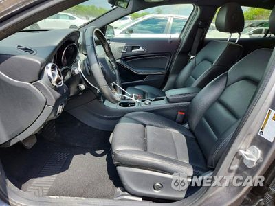 Zdjęcie 7 z 13 samochodu: 2018 MERCEDES-BENZ GLA 250 4MATIC VIN:WDCTG4GB0JJ372967 - miniatura