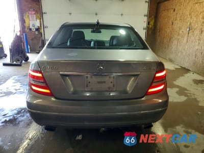Zdjęcie 6 z 12 samochodu: 2013 MERCEDES-BENZ C 300 4MATIC VIN:WDDGF8ABXDR247223 - miniatura