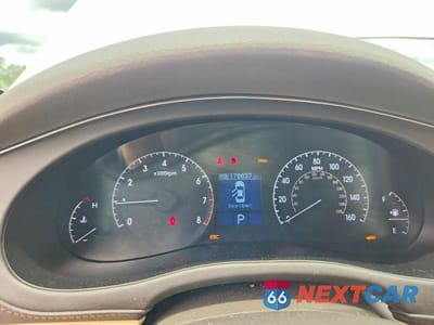 Zdjęcie 9 z 12 samochodu: 2010 HYUNDAI GENESIS 4.6L VIN:KMHGC4DF5AU108101 - miniatura