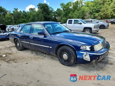 Czwarte zdjęcie samochodu z boku: 2004 MERCURY GRAND MARQUIS GS VIN:2MEFM74W24X623826 - miniatura
