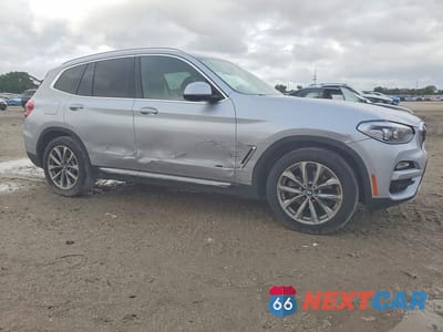 Czwarte zdjęcie samochodu z boku: 2018 BMW X3 XDRIVE30I VIN:5UXTR9C56JLC73007 - miniatura