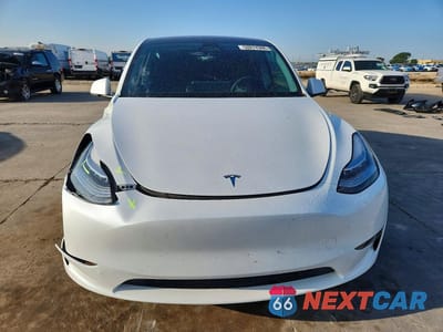 Piąte zdjęcie samochodu w środku: 2023 TESLA MODEL Y VIN:7SAYGDEE7PA079088 - miniatura