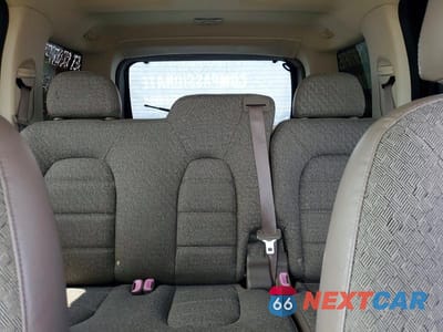 Zdjęcie 10 z 13 samochodu: 2005 FORD EXPLORER XLS VIN:1FMZU62K15UA34277 - miniatura