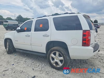Drugie zdjęcie samochodu z przodu: 2013 CHEVROLET TAHOE C1500 LS VIN:1GNSCAE06DR361403 - miniatura