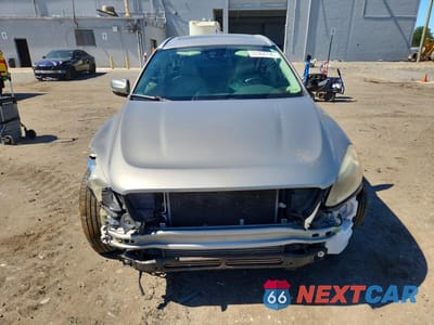 Piąte zdjęcie samochodu w środku: 2015 VOLVO XC60 T6 PREMIER VIN:YV4902RK6F2651764 - miniatura