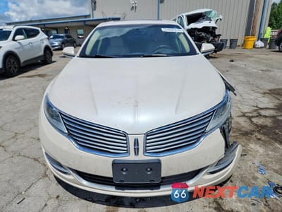 Piąte zdjęcie samochodu w środku: 2015 LINCOLN MKZ RESERVE VIN:3LN6L2GK2FR607252 - miniatura
