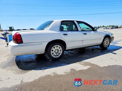 Trzecie zdjęcie samochodu z tyłu: 2007 MERCURY GRAND MARQUIS GS VIN:2MEFM74V97X638822 - miniatura