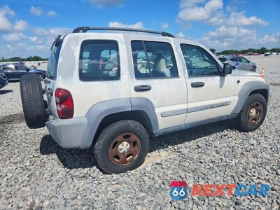 Trzecie zdjęcie samochodu z tyłu: 2005 JEEP LIBERTY SPORT VIN:1J4GK48K05W648362 - miniatura