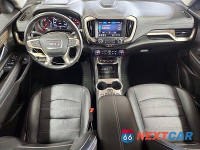 Zdjęcie 8 z 13 samochodu: 2022 GMC TERRAIN DENALI VIN:3GKALXEV8NL164491 - miniatura