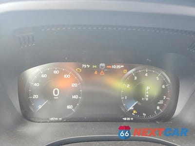 Zdjęcie 9 z 13 samochodu: 2019 VOLVO XC60 T5 VIN:LYV102RK5KB184765 - miniatura