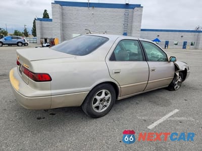 Trzecie zdjęcie samochodu z tyłu: 1997 TOYOTA CAMRY LE VIN:4T1BG22KXVU075976 - miniatura
