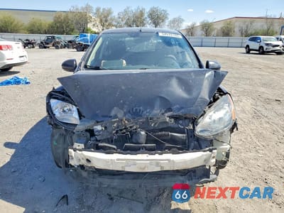 Piąte zdjęcie samochodu w środku: 2014 MAZDA MAZDA2 SPORT VIN:JM1DE1KZ7E0186762 - miniatura