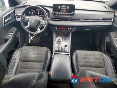 Zdjęcie 8 z 13 samochodu: 2024 MITSUBISHI OUTLANDER SE VIN:JA4J3VA88RZ003891 - miniatura