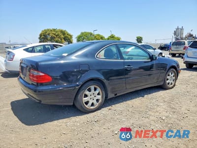 Trzecie zdjęcie samochodu z tyłu: 2001 MERCEDES-BENZ CLK 320 VIN:WDBLJ65G01F185201 - miniatura