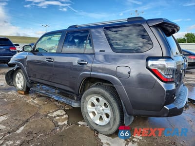 Drugie zdjęcie samochodu z przodu: 2020 TOYOTA 4RUNNER SR5 VIN:JTEBU5JR1L5756737 - miniatura