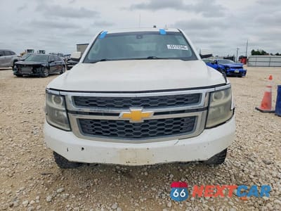 Piąte zdjęcie samochodu w środku: 2019 CHEVROLET TAHOE SPECIAL VIN:1GNSKFEC5KR125378 - miniatura
