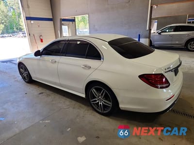 Drugie zdjęcie samochodu z przodu: 2019 MERCEDES-BENZ E 300 4MATIC VIN:WDDZF4KB7KA526320 - miniatura