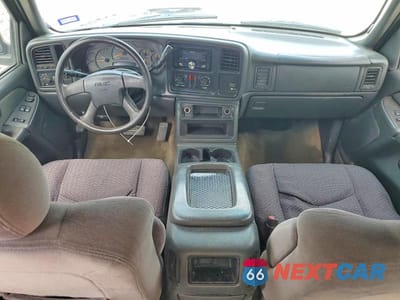 Zdjęcie 8 z 12 samochodu: 2003 GMC NEW SIERRA C1500 VIN:2GTEC19TX31241038 - miniatura