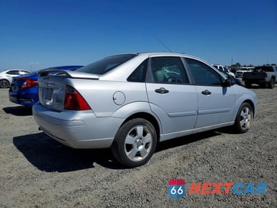 Trzecie zdjęcie samochodu z tyłu: 2007 FORD FOCUS ZX4 VIN:1FAHP34N07W230186 - miniatura