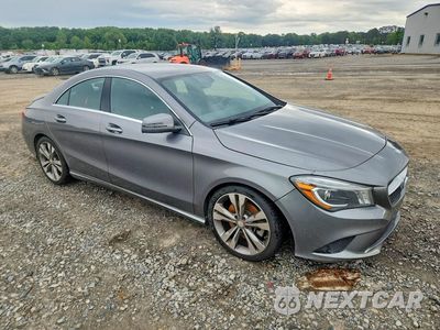 Czwarte zdjęcie samochodu z boku: 2014 MERCEDES-BENZ CLA 250 VIN:WDDSJ4EB4EN040430 - miniatura