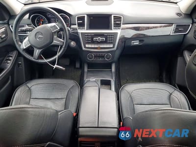 Zdjęcie 8 z 12 samochodu: 2012 MERCEDES-BENZ ML 350 BLUETEC VIN:4JGDA2EB2CA033063 - miniatura