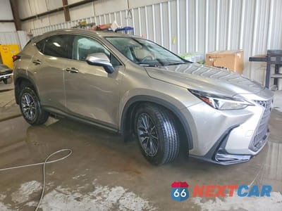 Czwarte zdjęcie samochodu z boku: 2025 LEXUS NX 350H BASE VIN:JTJAKCEZ7S2066556 - miniatura