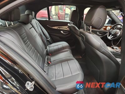Zdjęcie 10 z 12 samochodu: 2019 MERCEDES-BENZ E 450 4MATIC VIN:WDDZF6JB1KA570990 - miniatura