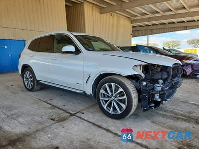 Czwarte zdjęcie samochodu z boku: 2018 BMW X3 XDRIVE30I VIN:5UXTR9C58JLD57300 - miniatura