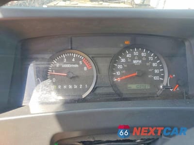 Zdjęcie 9 z 12 samochodu: 2014 ISUZU NPR HD VIN:54DC4W1B8ES805241 - miniatura