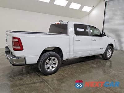 Trzecie zdjęcie samochodu z tyłu: 2024 RAM 1500 LARAMIE VIN:1C6RREJT1RN219172 - miniatura